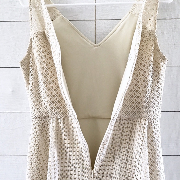 ❌SOLD❌ London Times Beige Eyelet Fit Flare Dress - Picture 7 of 8